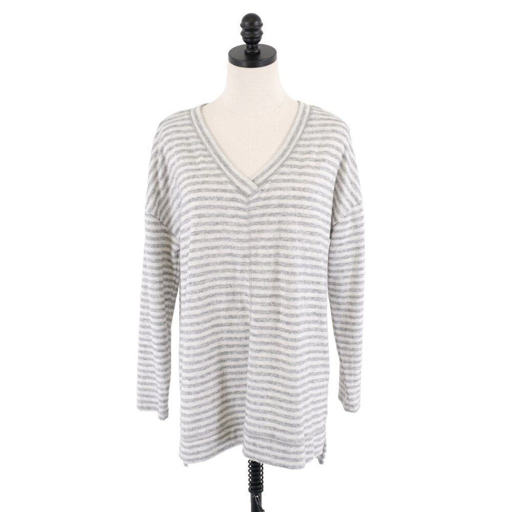 Cable & Gauge Large Cream Gray Striped V-Neck Side Slit Sweater Polyester Blend